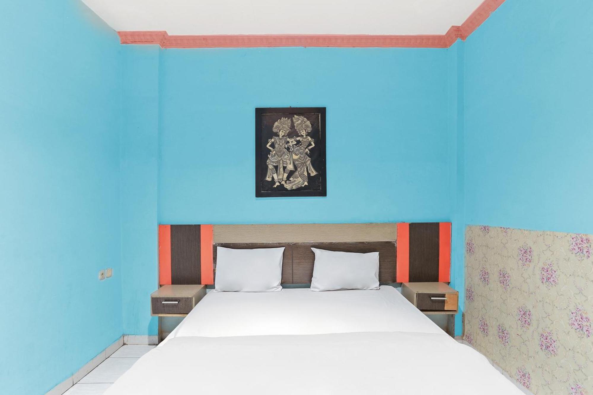Oyo 93046 Hotel Fortuna Parepare Екстер'єр фото